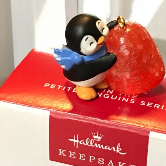 2024~Hallmark~Petite Penguins #9 MINIATURE-A Gumdrop Greeting Ornament N… - Picture 2 of 8